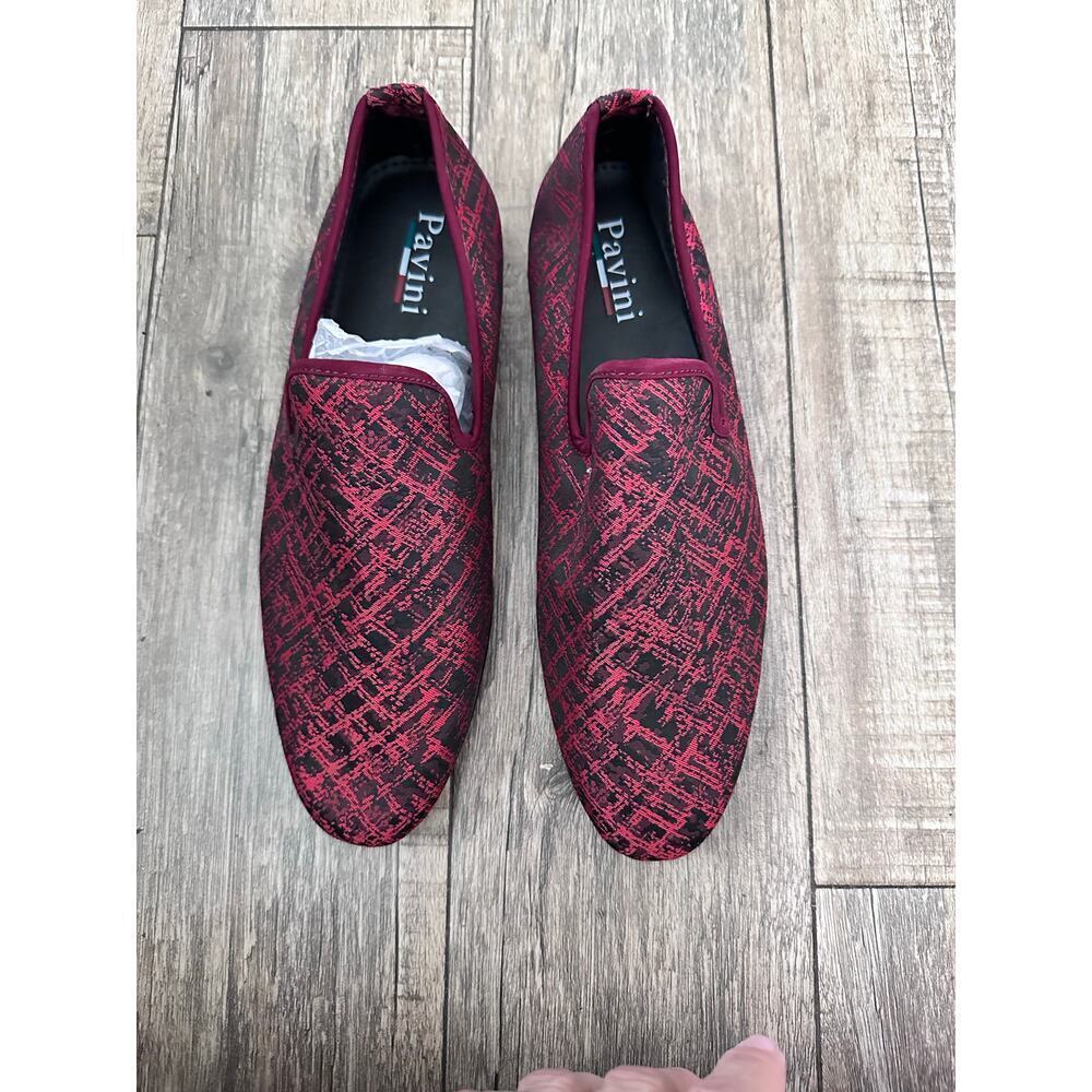 Pavini Women's Red & Black Slip-On Loafer Flats Size 10
